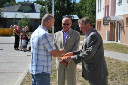 slávnostné odovzdávanie bytov
slávnostné odovzdávanie bytov