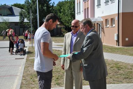 slávnostné odovzdávanie bytov
slávnostné odovzdávanie bytov